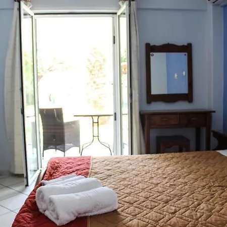 Xristina Appartement *